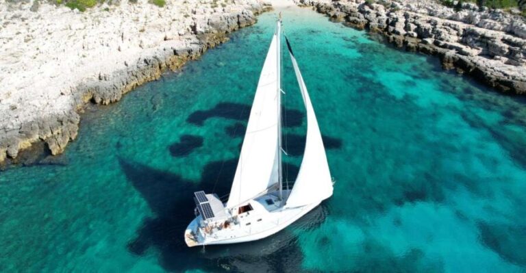 Hvar: Private Sailing Boat Trip with Swimming and Snorkeling - What the Reviews Say