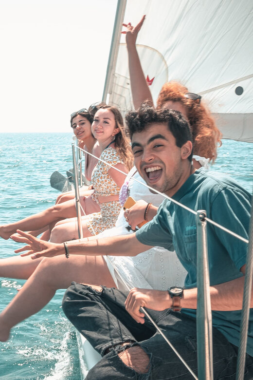 Ibiza: Midday or Sunset Sailing with Snacks and Open Bar