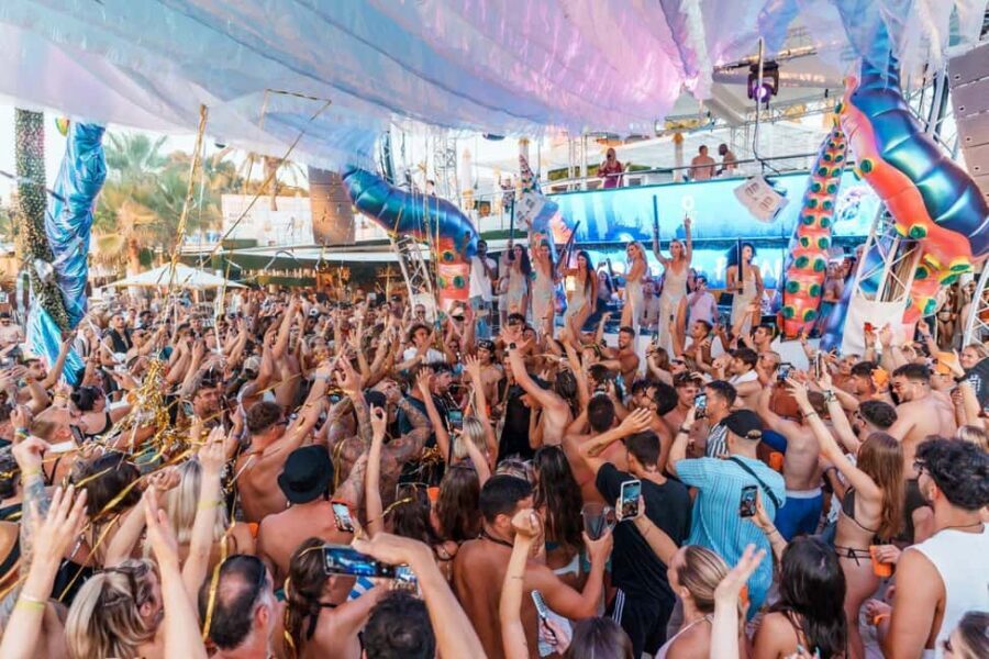 Ibiza Sunset Boat Party with 3hrs Open Bar + 3 Club Entries - Who Would Enjoy This?