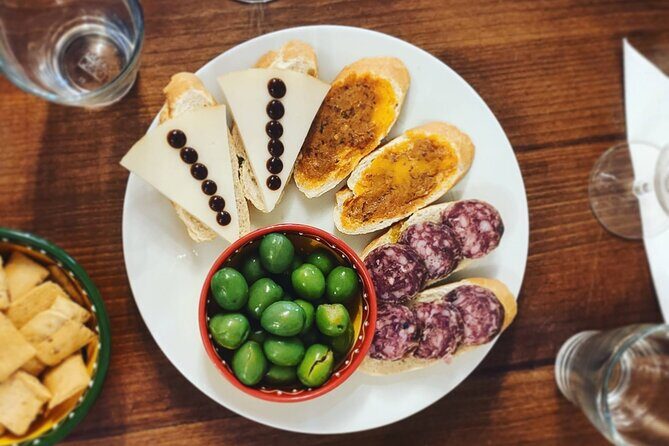 Indulge in Cordoba: Local Wines & Tapas Tasting - The Sum Up