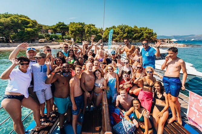 Island Hopping Boat Excursion with Lunch (Trogir,Blue Lagoon, olta) - Who Should Consider This Tour?