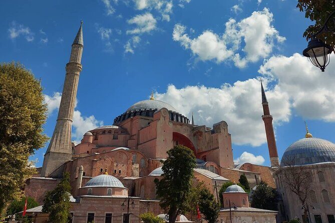 Istanbul Highlights! Blue Mosque, Hagia Sophia, Topkap and More! - An In-Depth Look at the Tour Experience