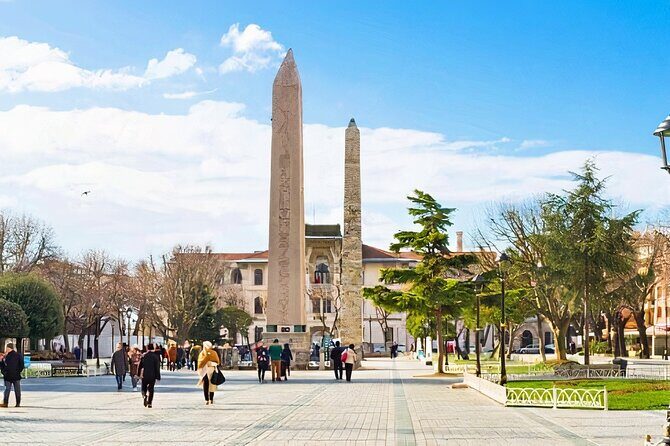 Istanbul Must See:Hagia Sophia Bluemosqu Topkap Basilica Cistern Bosphorus Tour - Who Is This Tour Best For?