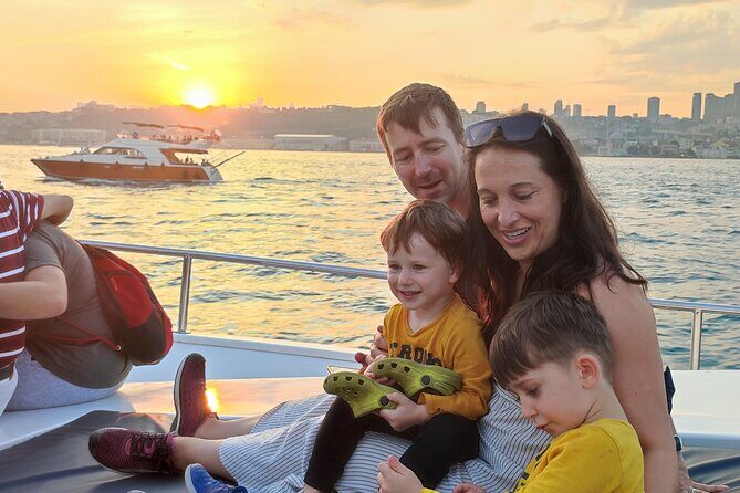 Istanbul Sunset Cruise on Luxury Yacht - Guided Group Cruise - A Deep Dive into the Experience