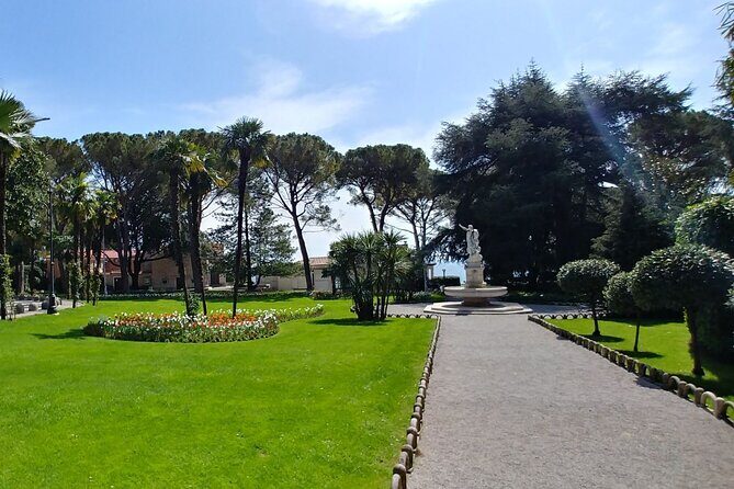 Istria, Opatija and Hum unique private tour from Zagreb - The Charm of Hum: The Smallest Town in the World