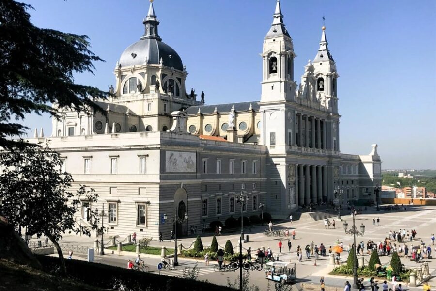 Jewish Madrid and Spanish Inquisition History Private Tour - Exploring Madrid’s Jewish Heritage: A Deep Dive