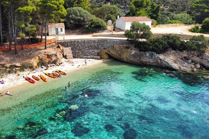 Kayak tour with aperitif and dolphins - Who would enjoy this tour most?