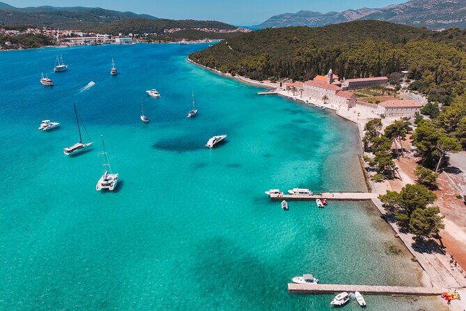 Korula & Lumbarda Islands Boat Tour with Snorkeling & Shipwreck - Setting the Scene: What the Tour Offers