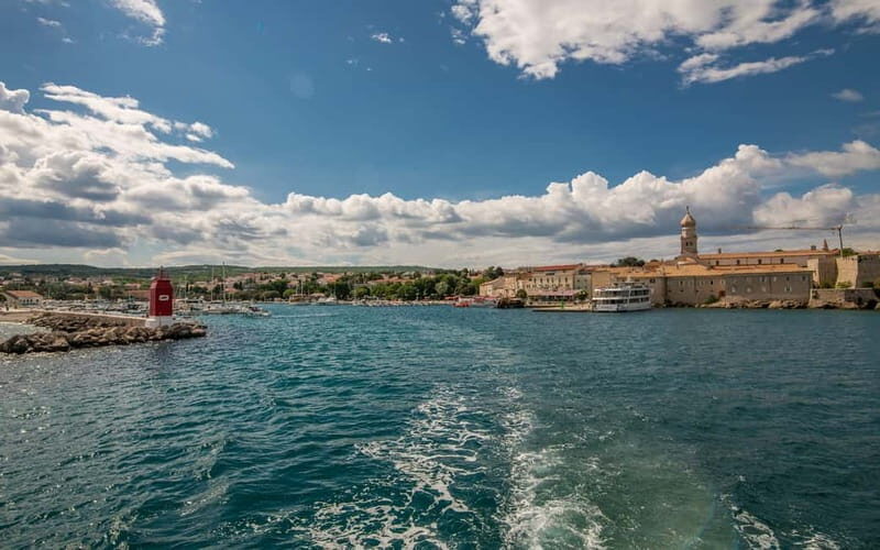 Krk: Golden Beach and Blue Cave Cruise with Welcome Drink