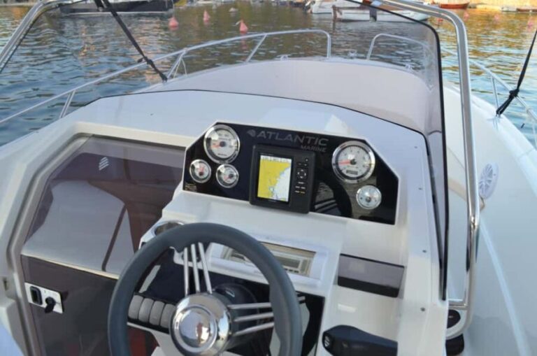 Krk: Rent a boat Atlantic 670 open 385kk - The Experience Provider: Phoenix O.U.U.T.