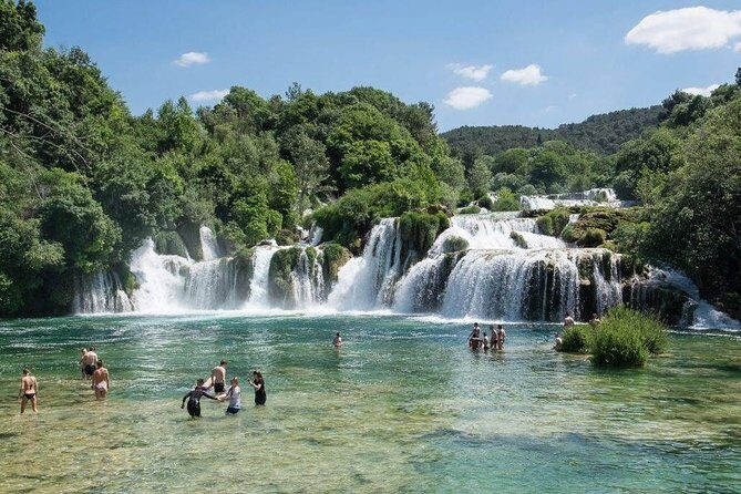 Krka Waterfalls & Wine Tasting Day Trip from Zadar - The Wine Tasting Experience