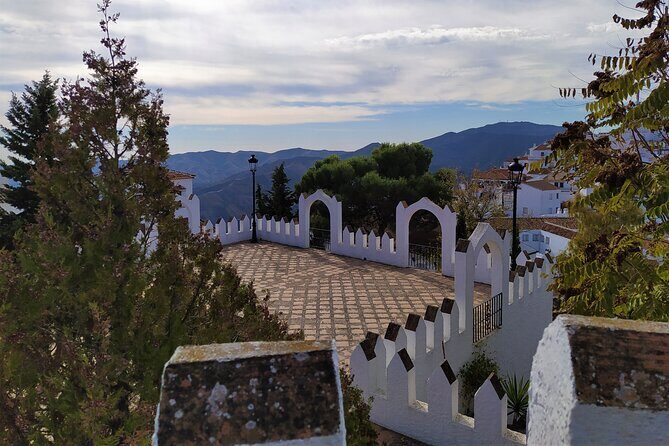 La Axarquia White Villages & Buddhist Stupa - SemiPrivate - Who Will Appreciate This Tour?