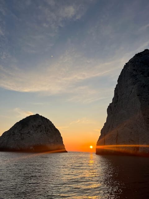 Laganas: Myzithres sunset experience with VIP speedboat - An In-Depth Look at the Myzithres Sunset Experience