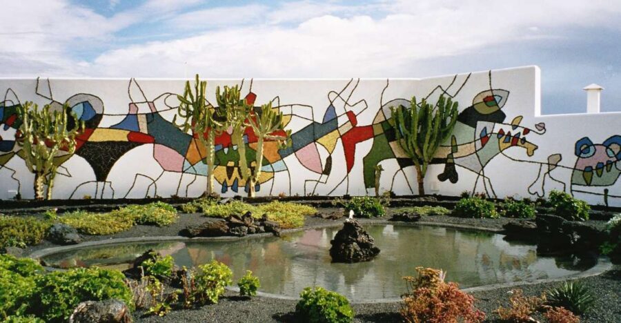 Lanzarote: César Manrique Foundation and Teguise Market - What’s the Experience Like?