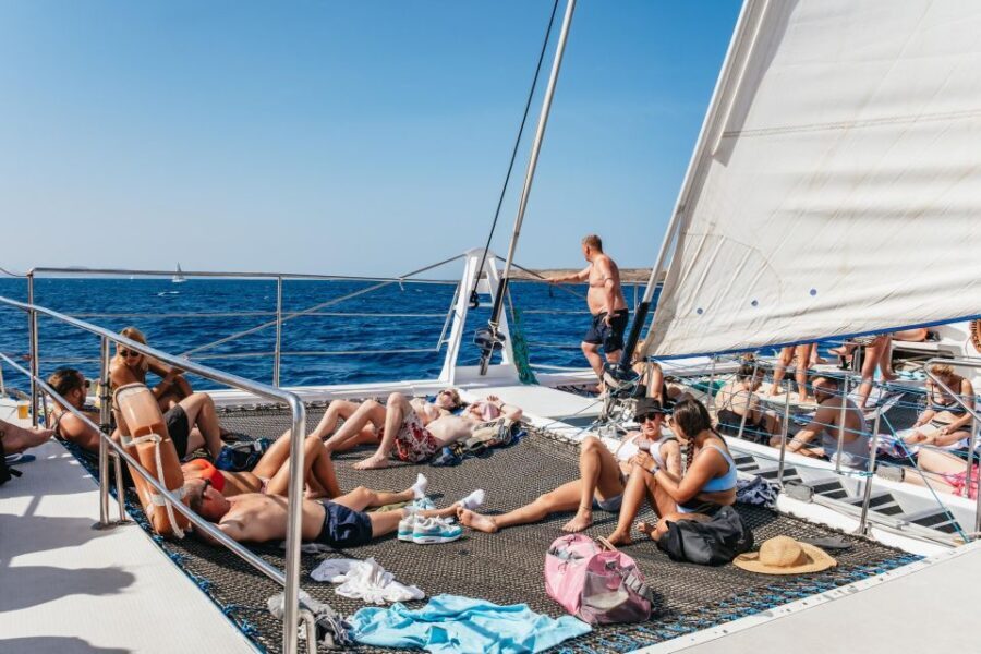 Lanzarote: Day Trip to the Papagayo Beaches by Catamaran - The Cruise Itself: Scenic Sailing and Water Fun