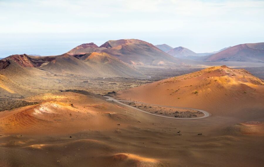 Lanzarote: Guided Day Trip to Timanfaya Park & Lago Verde - What to Expect: The Day Unfolded