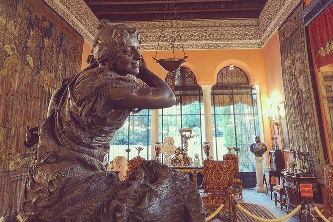 Las Dueñas Palace Guided Tour in Seville with Entrance Included - Who Should Consider This Tour?