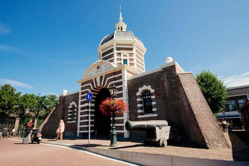 Leiden: Walking City Tour with Live guide - A Deep Dive into the Leiden Walking Tour