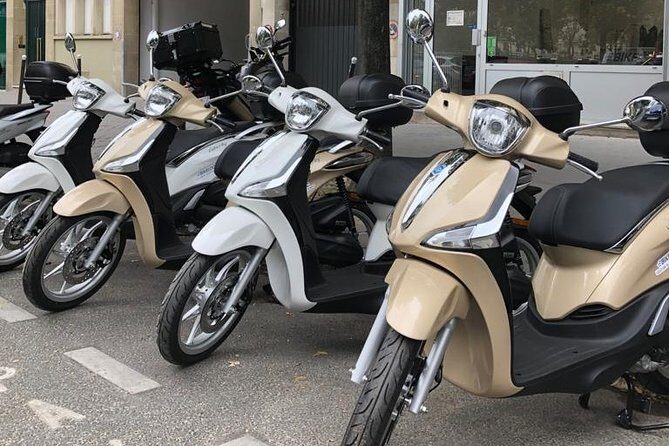 Liberty scooter rental Piaggio 50cc (4T) Paris - The Sum Up