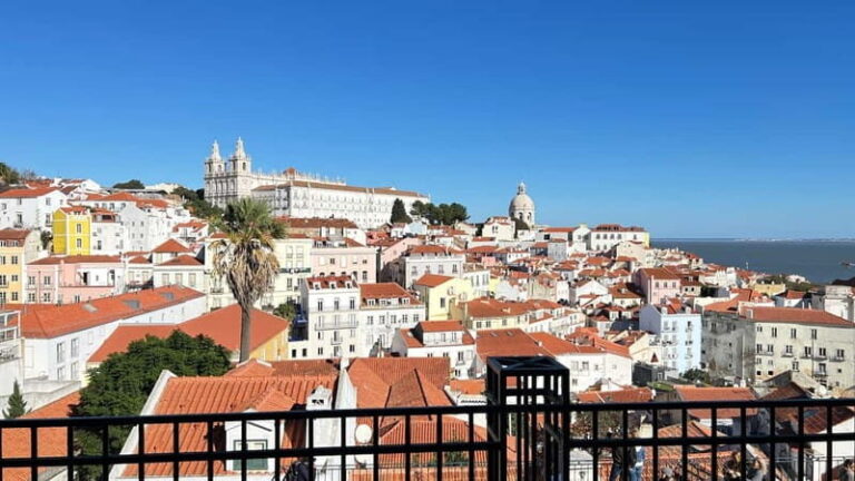 Lisboa: Tuk Tuk ride in Alfama & pick-up you at the hotel. - The Itinerary Breakdown