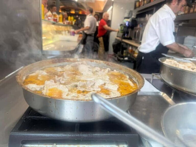 Lisbon: 2.5-hour city tour with 4 local tastings - Analyzing the Value
