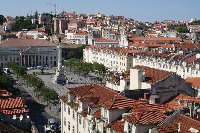 Lisbon 3-Hour Bohemian Walking Tour of Chiado and Bairro Alto - Who This Tour Is Perfect For