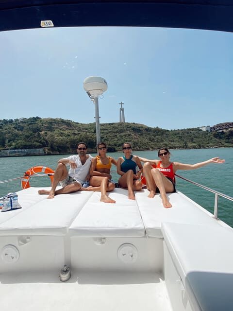 Lisbon: 4h Private Luxury Catamaran Tour with Welcome Drink - The Itinerary: What to Expect