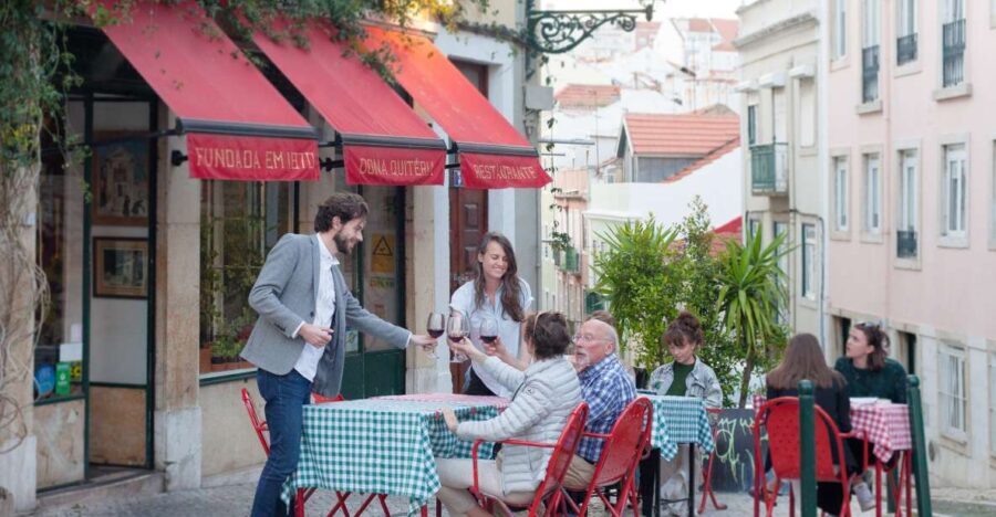 Lisbon: Evening Local Food Crawl with Drink Pairings - An In-Depth Look at the Lisbon Evening Food Crawl