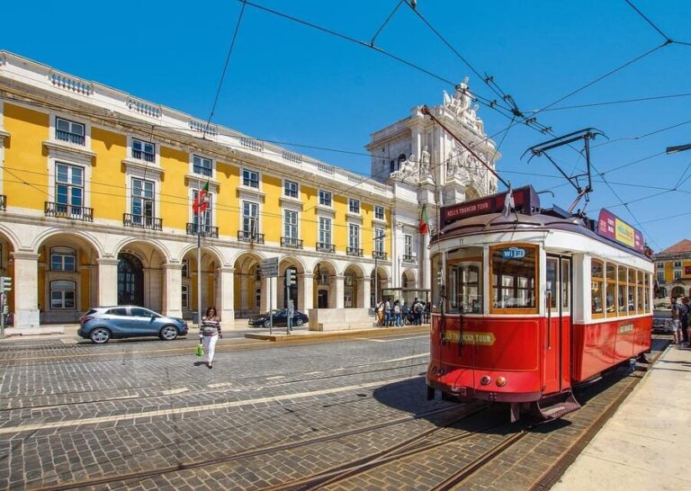 Lisbon: Guided Eco Tuk Tuk sightseeing tour - Who Should Consider This Tour?