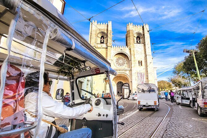 Lisbon tour Oldtown & Viewpoints on a tuktuk - In-Depth Look at the Lisbon Old Town & Viewpoints Tuk-Tuk Tour