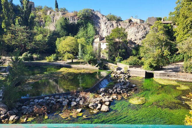 Luberon and its perched villages - The Practicalities: What to Expect