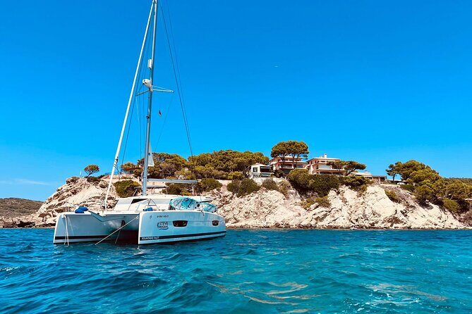 Luxury Catamaran sailing with welcome Drinks Tapas Max10-12Person - Who Will Love This Tour?