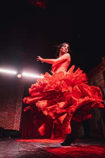 Madrid: Authentic Flamenco at Flamenco de Leones - Exploring the Venue: Flamenco de Leones in Madrid’s Heart