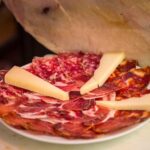 Madrid: Authentic Tapas Evening Tour with a side of History - A Deep Dive into the Madrid Tapas & History Experience
