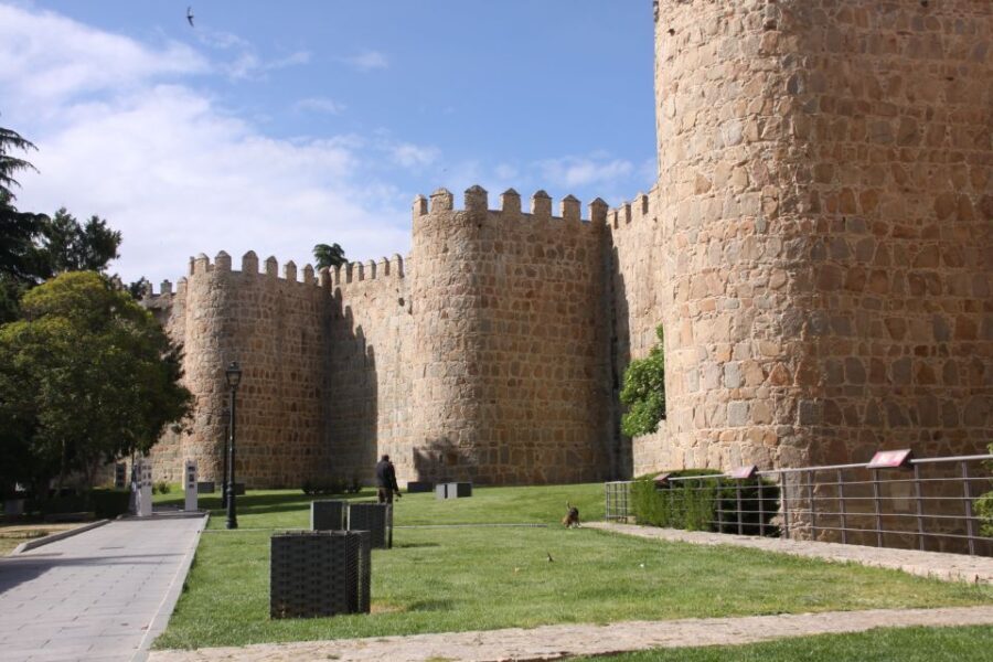 Madrid: Avila and Segovia Day Trip with Tickets to Monuments - The Sum Up