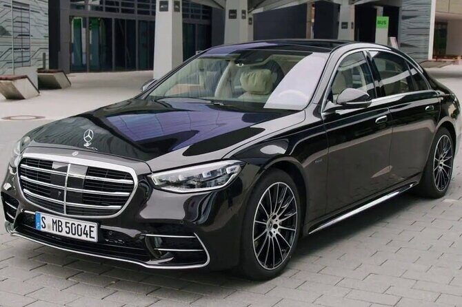 Madrid by Yourself (4-8h) with Eng. speaking driver by Car or Van - Frequently Asked Questions