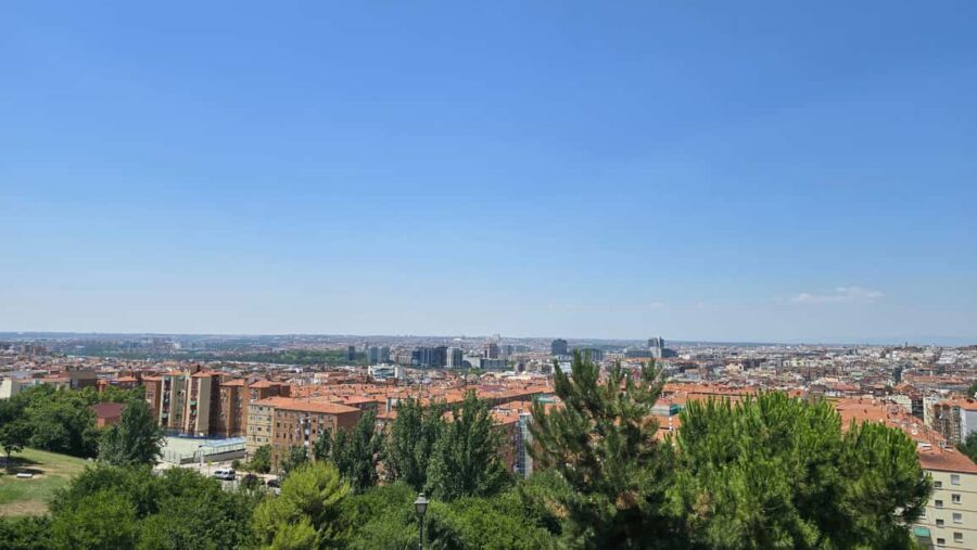 Madrid Contrasts Tour: Guided Bus and Walking Tour - FAQs about the Madrid Contrasts Tour