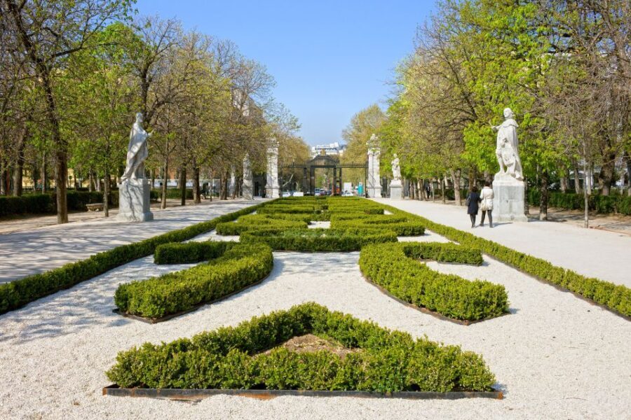 Madrid: El Retiro Park Self-Guided Audio Tour - Authentic Experiences from Users