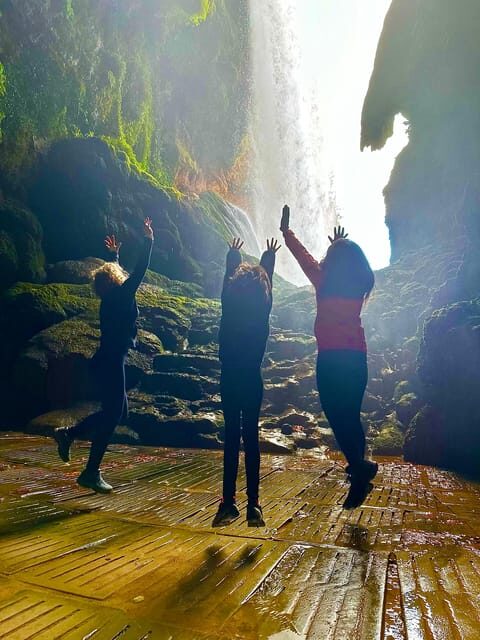 Madrid: Explore the Monasterio de Piedra and discover Sigüenza - What Makes This Tour Stand Out?