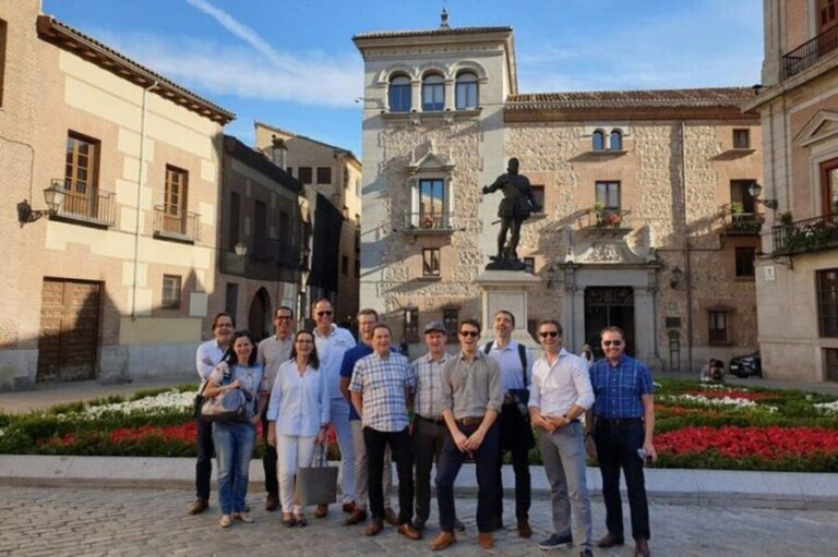 Madrid ; Highlight & Hidden gems Private Walking tour - Exploring Madrid’s Highlights and Hidden Corners