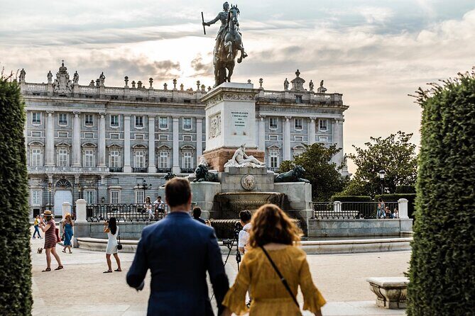 Madrid Highlights & Hidden Gems Private Tour with a Local - Detailed Breakdown of the Itinerary