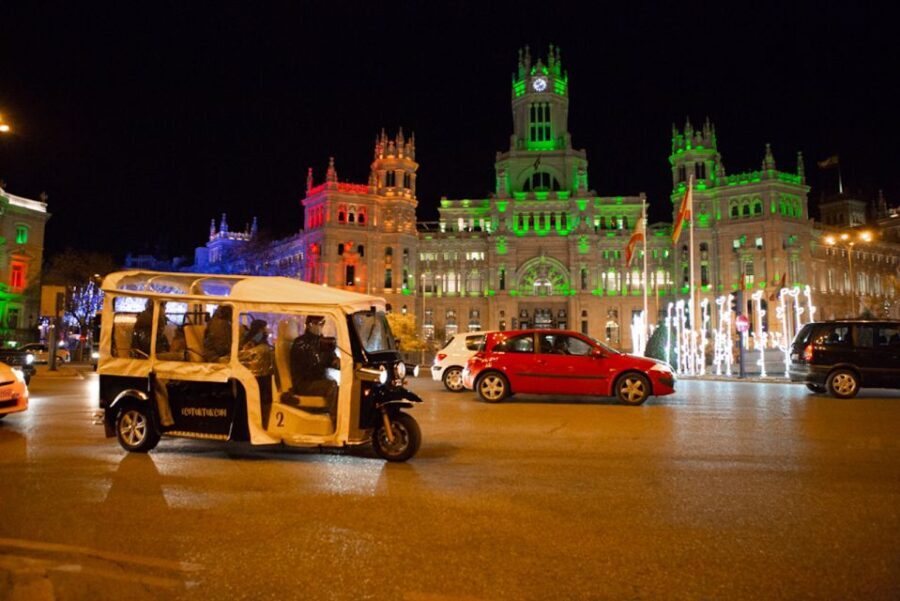Madrid: Private Christmas Lights Tour by Eco Tuk-Tuk - Considering the Drawbacks
