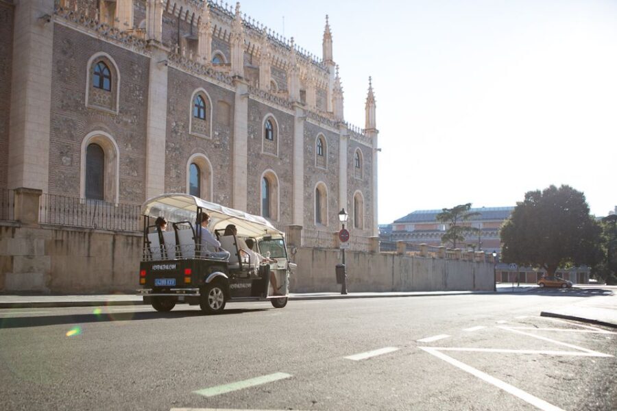 Madrid: Private City Tour by Eco Tuk Tuk - Detailed Itinerary Breakdown
