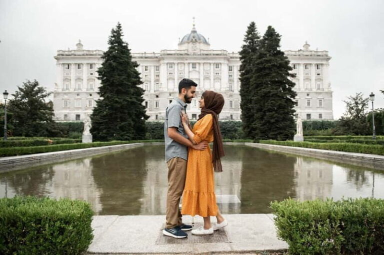Madrid: Private Photo Shooting with Pro Photographer - Who Should Consider This Tour?