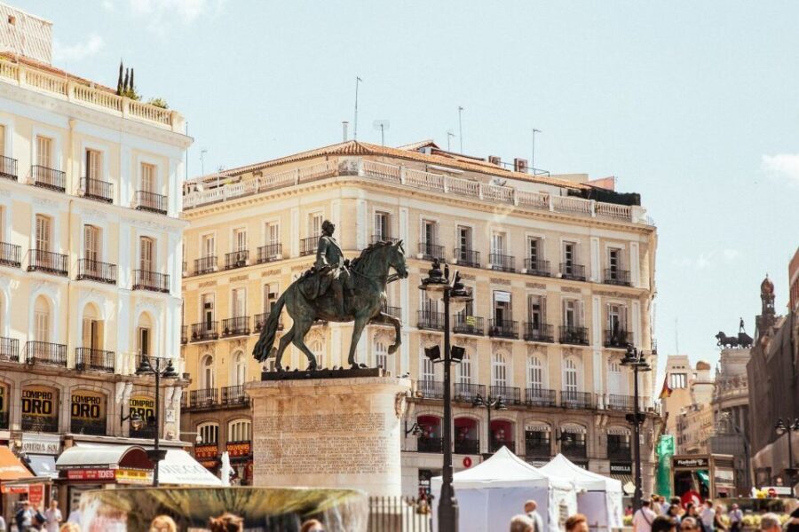 Madrid: Private Tour w/ Locals  Highlights and Hidden Gems - Enjoying Madrid’s Flavors