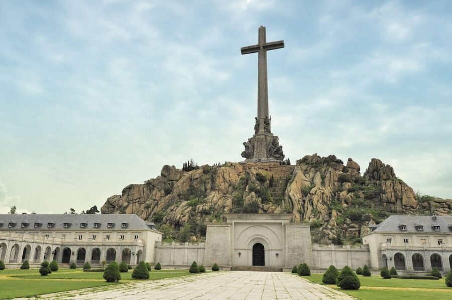 Madrid: Private Valley of the Fallen & Monastery Day Trip - Who Should Consider This Tour?