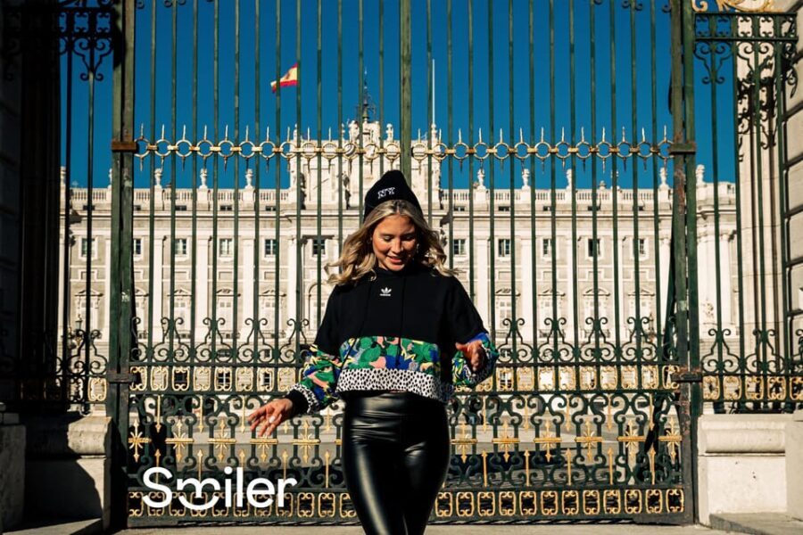 Madrid: Professional photoshoot at The Royal Palace - An Up-Close Look at the Experience
