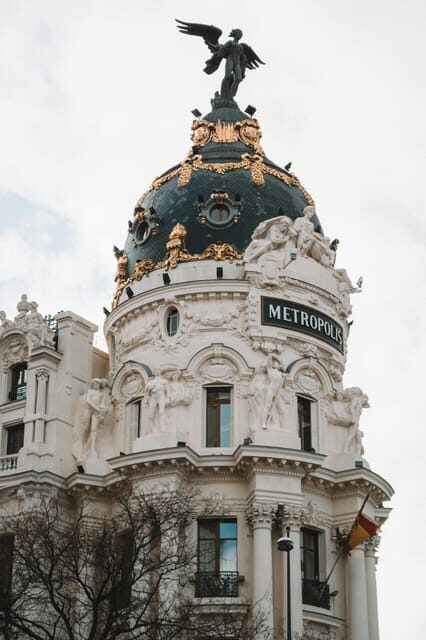Madrid Retro Tour - 90 min - heart of the city and also modern Madrid. - Who should consider this tour?