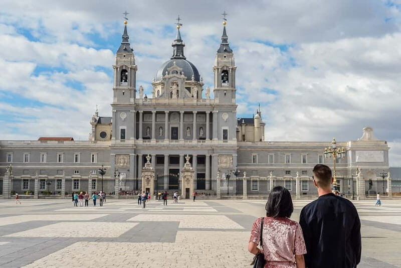 Madrid: Royal Palace Expert Guided Tour with Skip-the-Line - An In-Depth Look at the Royal Palace Guided Tour