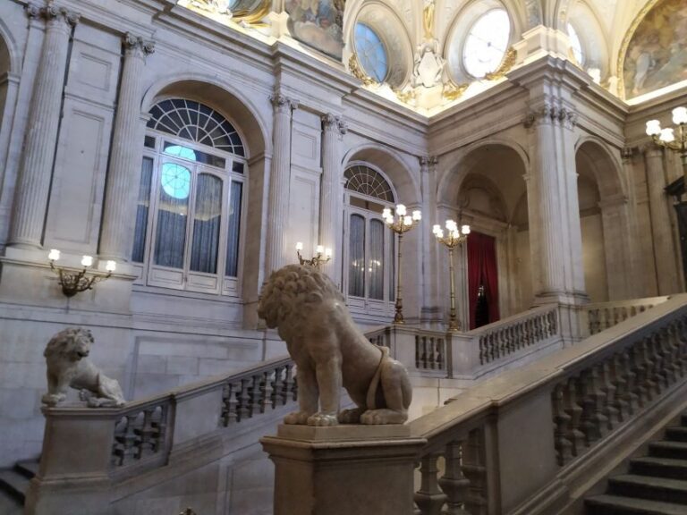 Madrid: Royal Palace Guided Shared Group Tour - The Value of a Guided Experience